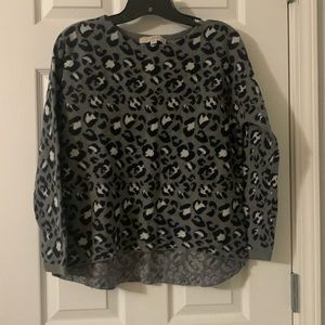 MAKE AN OFFER! Woman’s Sweater